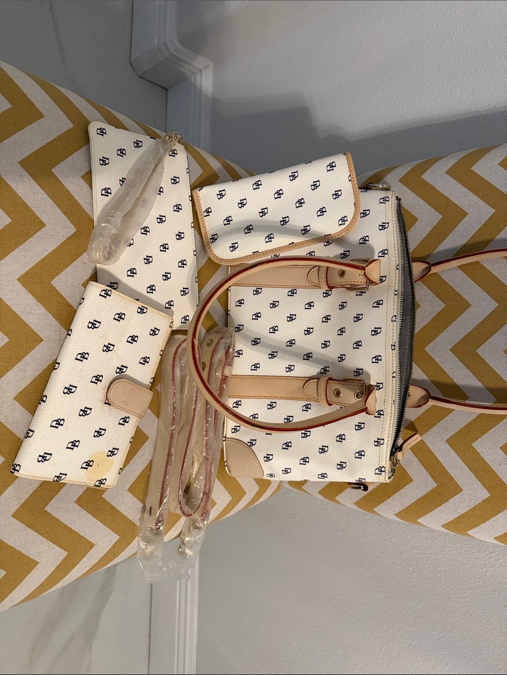 Dooney & Bourke Vintage Cream Monogram Tote/Wristley/Wallet/Glasses Case.